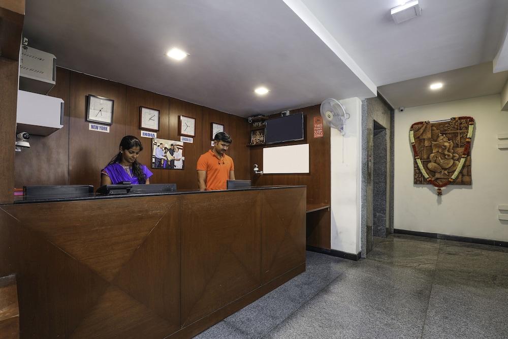 Treebo Trend Hotel Jp Plaza Nampally حيدر أباد المظهر الخارجي الصورة