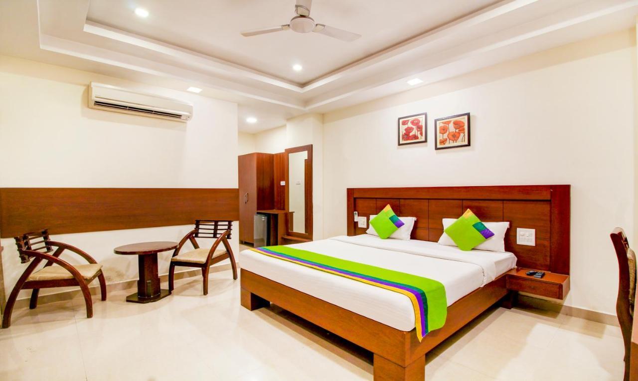 Treebo Trend Hotel Jp Plaza Nampally حيدر أباد المظهر الخارجي الصورة