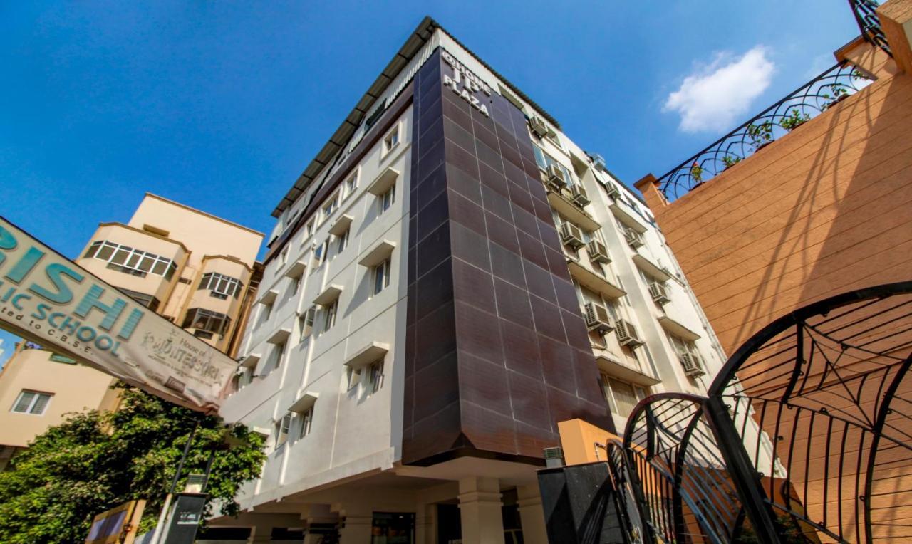 Treebo Trend Hotel Jp Plaza Nampally حيدر أباد المظهر الخارجي الصورة