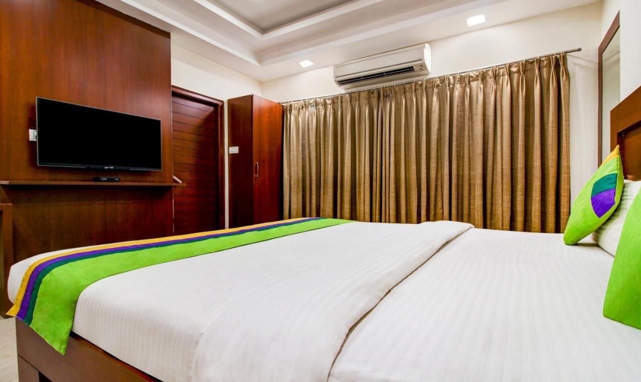 Treebo Trend Hotel Jp Plaza Nampally حيدر أباد المظهر الخارجي الصورة